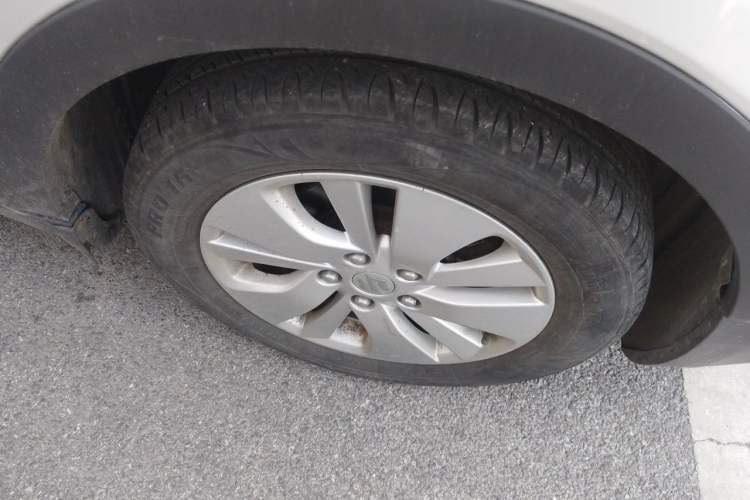 Used Suzuki S-Cross 2015 1.6L CVT Two-Wheel Drive Elite Version Right Front Wheel Hub