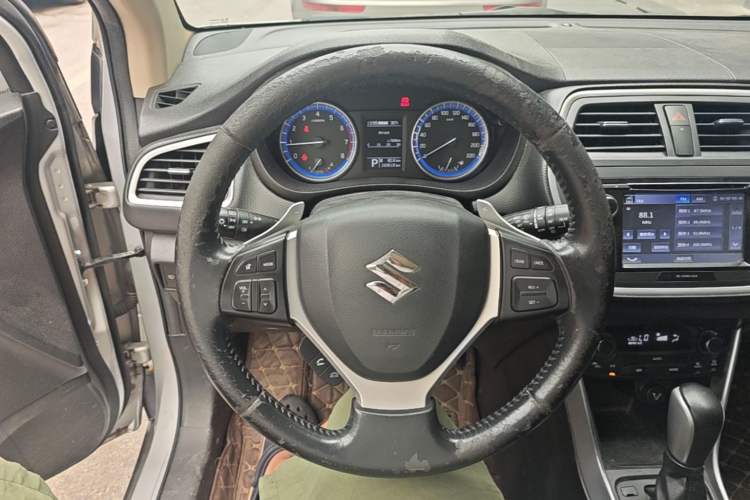 Used Suzuki S-Cross 2015 1.6L CVT Four-Wheel Drive Elite Model Steering Wheel