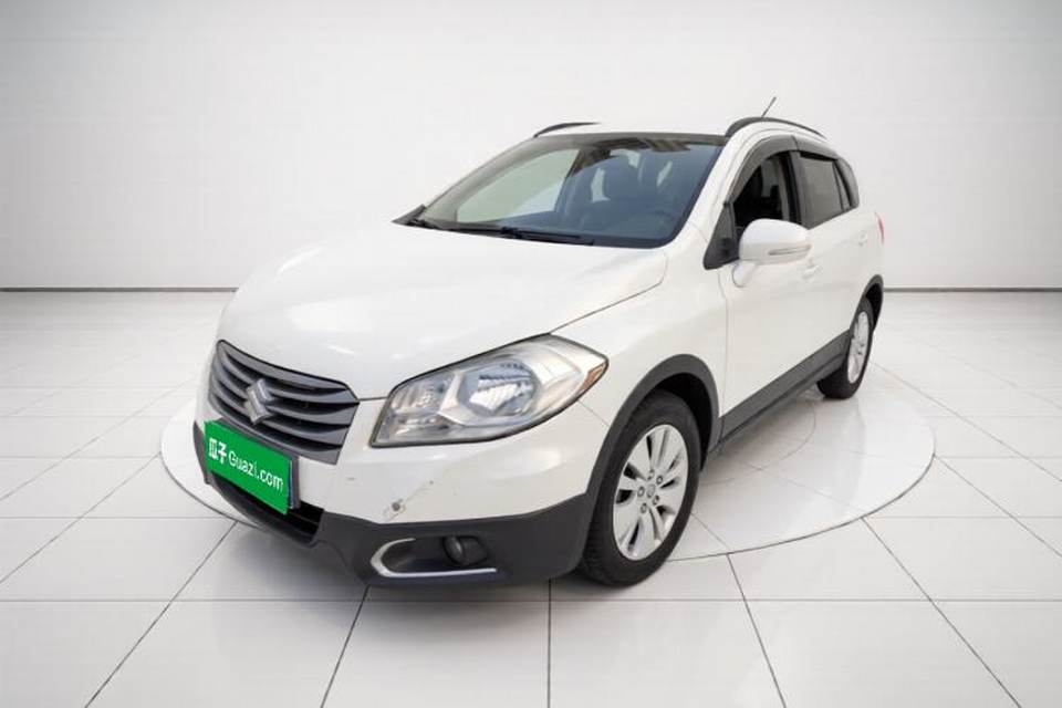 Suzuki S-Cross 2015