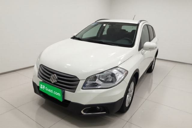 Gebrauchter Suzuki S-Cross 2015 1.6L Manual Two-Wheel Drive Entry Model