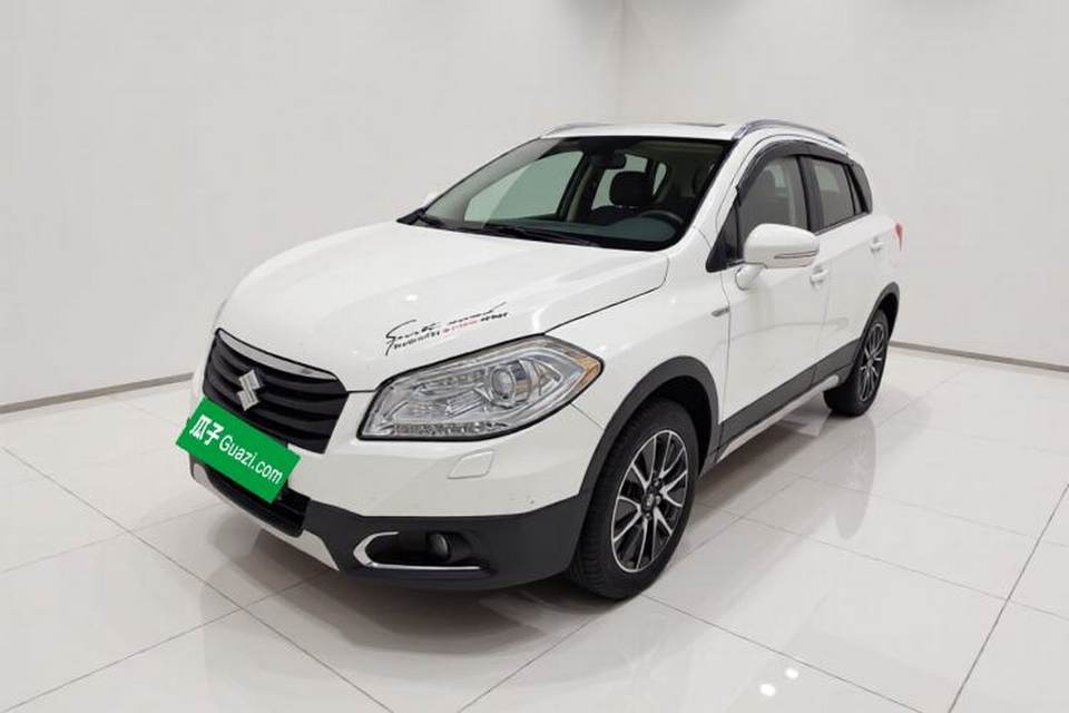 Suzuki S-Cross 2015