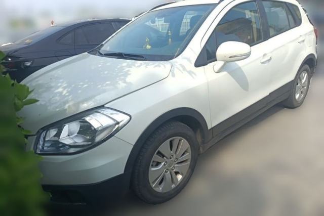 Used Suzuki S-Cross 2015 1.6L CVT Two-Wheel Drive Entry-Level Trim