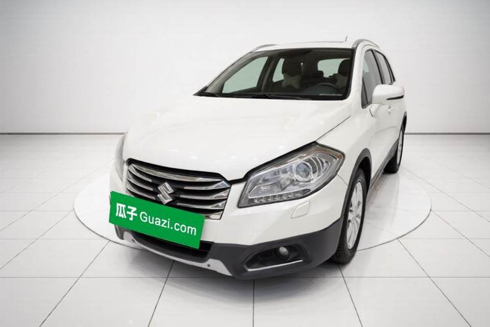 Suzuki S-Cross 2015
