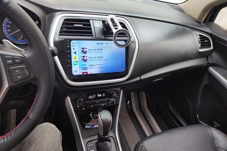 Used Suzuki S-Cross 2015 1.6L CVT Two-Wheel Drive Elite Version Audio And AC Panel