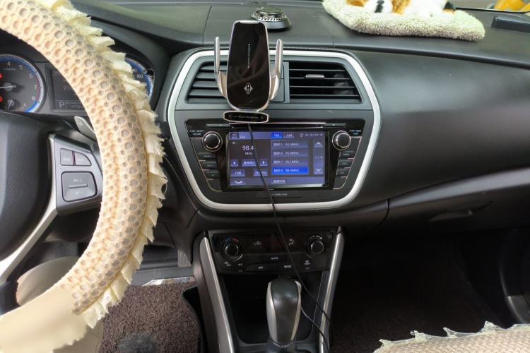 Used Suzuki S-Cross 2015 1.6L CVT Two-Wheel Drive Elite Version Audio And AC Panel
