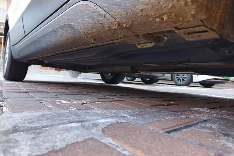 Used Suzuki S-Cross 2015 1.6L CVT Two-Wheel Drive Entry-Level Trim Chassis Front Right