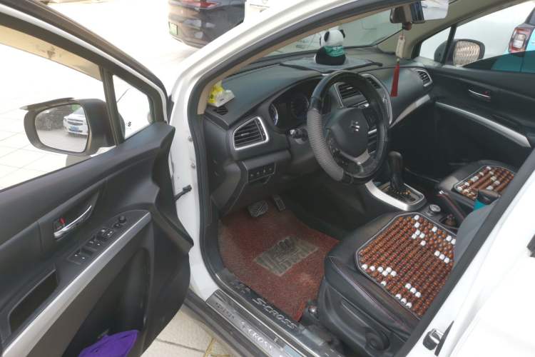 Used Suzuki S-Cross 2015 1.6L CVT Four-Wheel Drive Elite Model Driver Seat