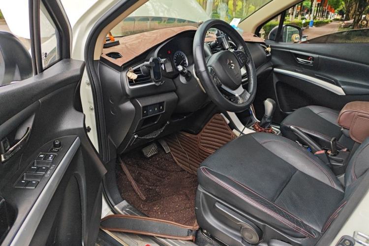 Used Suzuki S-Cross 2015 1.4T Automatic Two-Wheel Drive Prestige Model Driver Seat