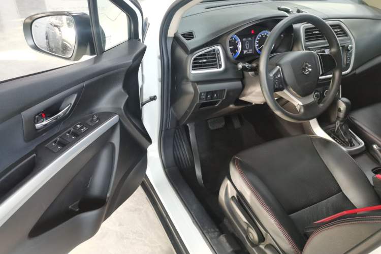 Used Suzuki S-Cross 2015 1.6L CVT Two-Wheel Drive Entry-Level Trim Driver Seat