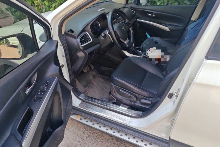Used Suzuki S-Cross 2015 1.4T Automatic Two-Wheel Drive Prestige Model Driver Seat