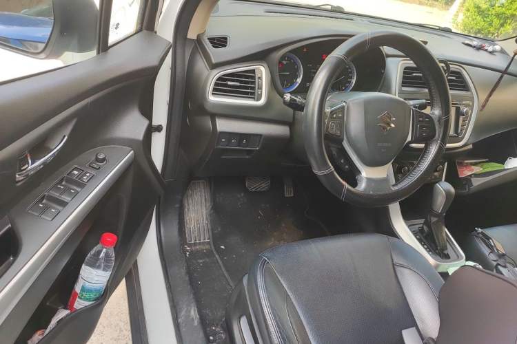 Used Suzuki S-Cross 2015 1.6L CVT Two-Wheel Drive Elite Version Driver Seat
