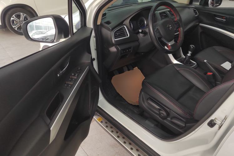 Used Suzuki S-Cross 2015 1.4T Manual Two-Wheel Drive Prestige Model Driver Seat