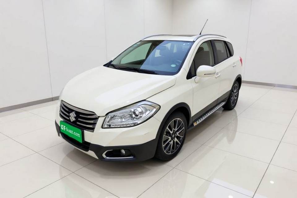 Suzuki S-Cross 2015