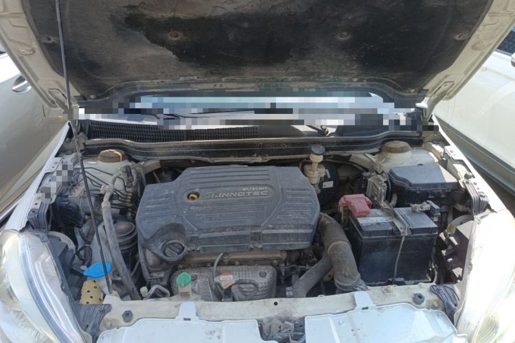 Used Suzuki S-Cross 2015 1.6L CVT Two-Wheel Drive Elite Version Engine Bay
