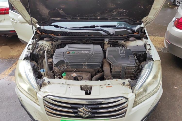 Used Suzuki S-Cross 2015 1.6L CVT Two-Wheel Drive Elite Version Engine Bay