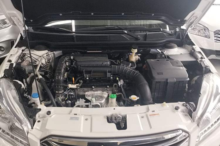 Used Suzuki S-Cross 2015 1.4T Automatic Two-Wheel Drive Prestige Model Engine Bay