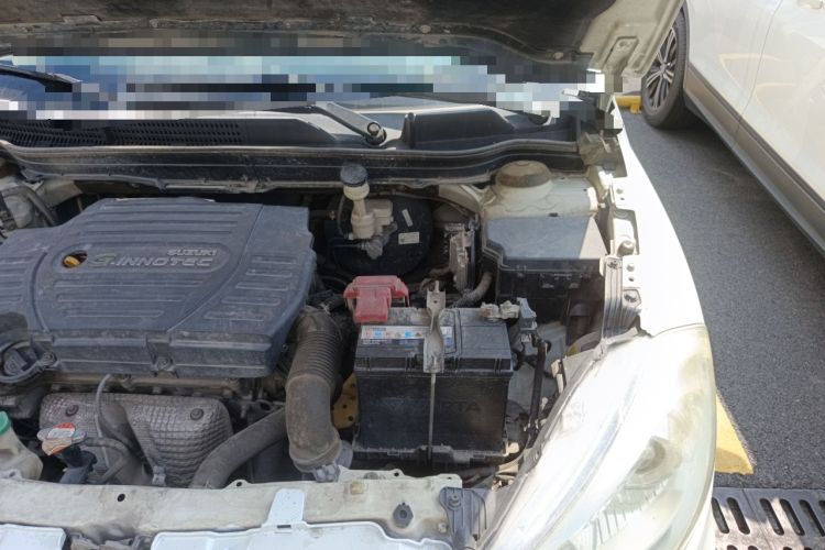 Used Suzuki S-Cross 2015 1.6L CVT Two-Wheel Drive Elite Version Engine Bay Left