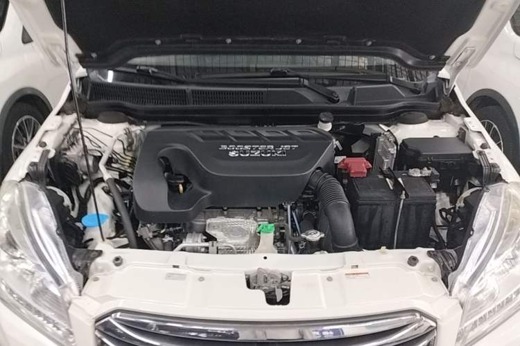 Used Suzuki S-Cross 2015 1.4T Automatic Two-Wheel Drive Prestige Model Engine Bay