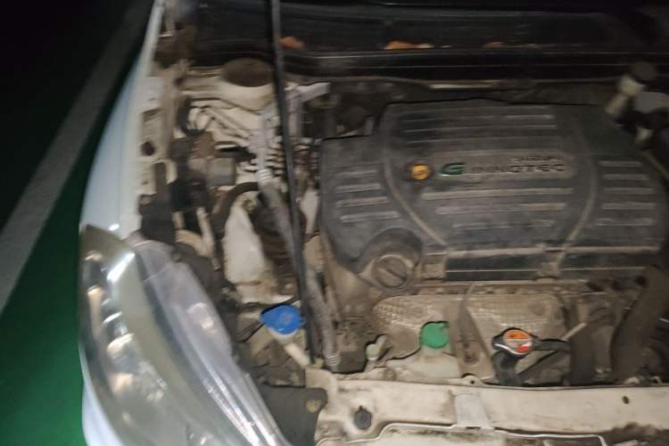 Used Suzuki S-Cross 2015 1.6L CVT Two-Wheel Drive Elite Version Engine Bay Right