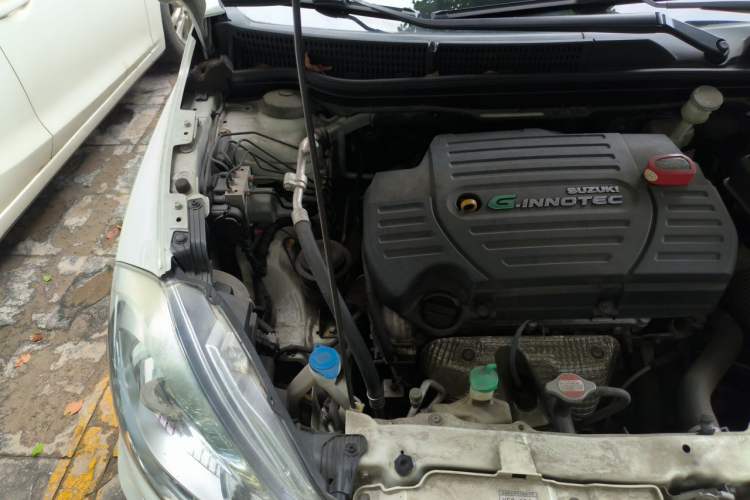 Used Suzuki S-Cross 2015 1.6L CVT Two-Wheel Drive Elite Version Engine Bay Right