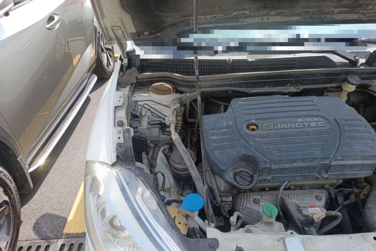 Used Suzuki S-Cross 2015 1.6L CVT Two-Wheel Drive Elite Version Engine Bay Right
