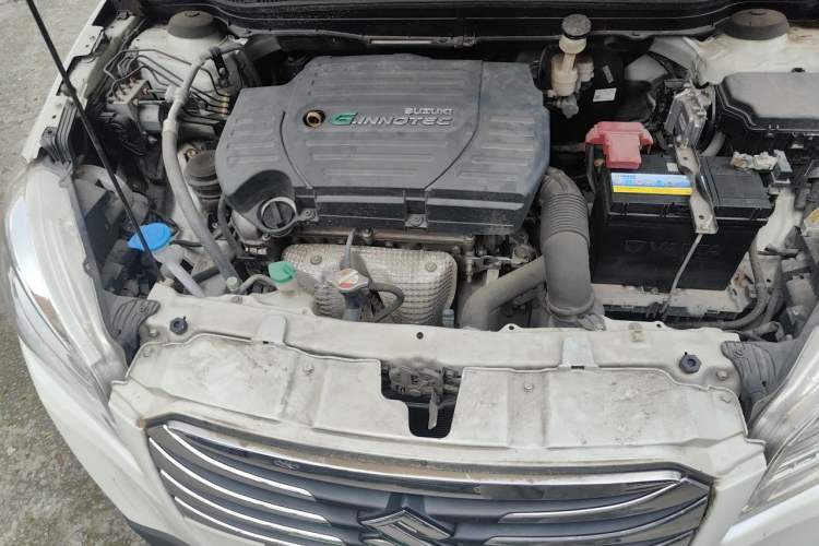 Used Suzuki S-Cross 2015 1.6L CVT Two-Wheel Drive Elite Version Engine Bay