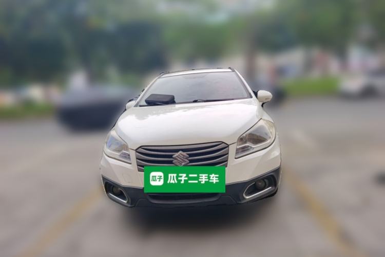 Used Suzuki S-Cross 2015 1.6L CVT Two-Wheel Drive Entry-Level Trim Exterior 1