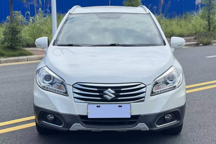 Used Suzuki S-Cross 2015 1.6L CVT Two-Wheel Drive Elite Version Exterior 1