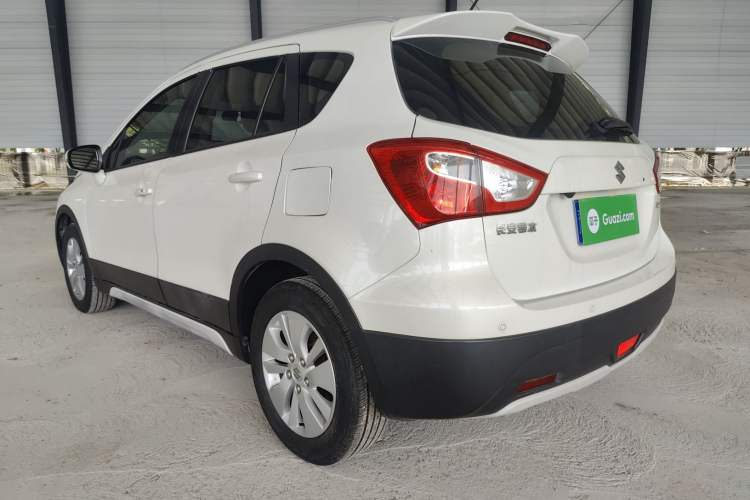 Used Suzuki S-Cross 2015 1.6L CVT Two-Wheel Drive Elite Version Exterior 2