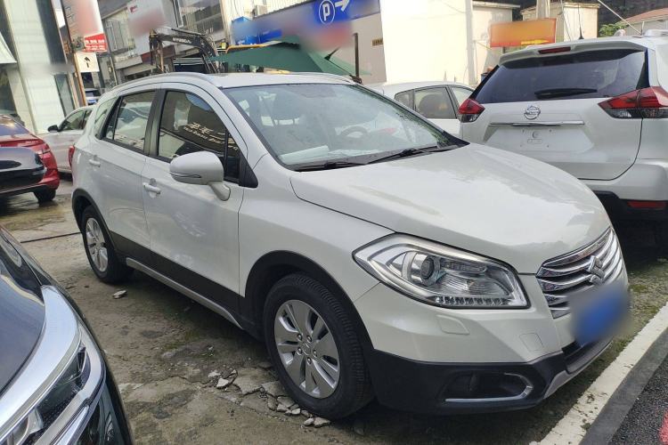 Used Suzuki S-Cross 2015 1.6L CVT Two-Wheel Drive Elite Version Exterior 2