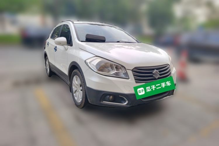 Used Suzuki S-Cross 2015 1.6L CVT Two-Wheel Drive Entry-Level Trim Exterior 2