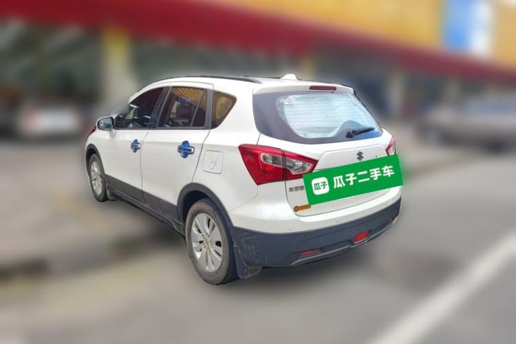 Used Suzuki S-Cross 2015 1.6L CVT Two-Wheel Drive Entry-Level Trim Exterior 3
