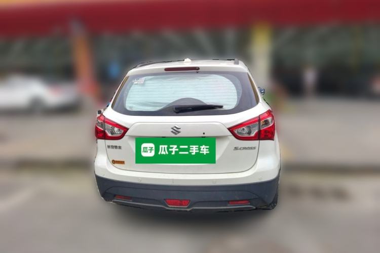 Used Suzuki S-Cross 2015 1.6L CVT Two-Wheel Drive Entry-Level Trim Exterior 4