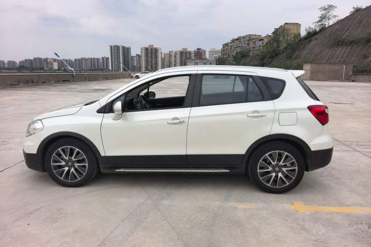 Used Suzuki S-Cross 2015 1.4T Automatic Two-Wheel Drive Prestige Model Exterior 5