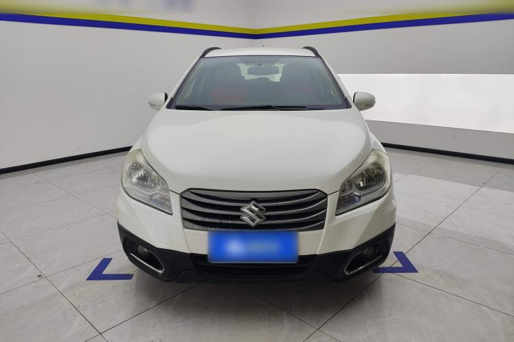 Used Suzuki S-Cross 2015 1.6L CVT Two-Wheel Drive Entry-Level Trim Front