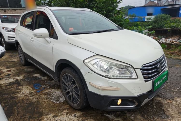 Used Suzuki S-Cross 2015 1.6L CVT Four-Wheel Drive Elite Model Front Right 45 Deg
