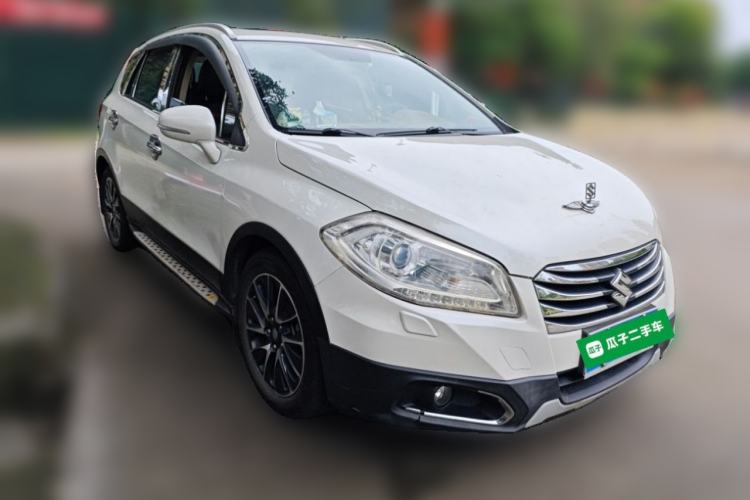 Used Suzuki S-Cross 2015 1.4T Automatic Two-Wheel Drive Prestige Model Front Right 45 Deg