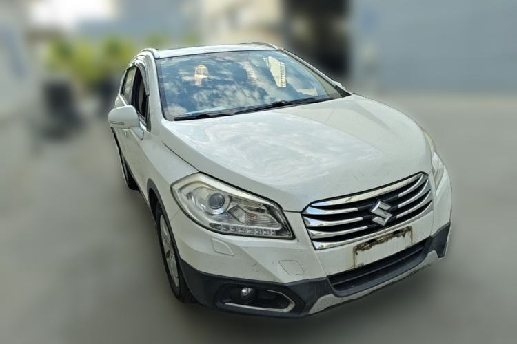 Used Suzuki S-Cross 2015 1.6L CVT Two-Wheel Drive Elite Version Front Right 45 Deg