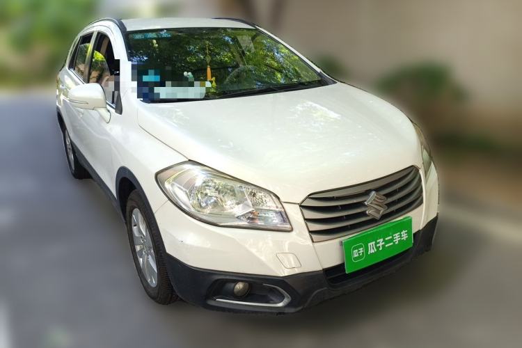 Used Suzuki S-Cross 2015 1.6L Manual Two-Wheel Drive Entry Model Front Right 45 Deg