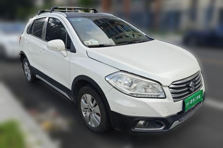 Used Suzuki S-Cross 2015 1.6L CVT Two-Wheel Drive Elite Version Front Right 45 Deg