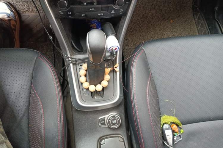 Used Suzuki S-Cross 2015 1.6L CVT Four-Wheel Drive Elite Model Gear Lever