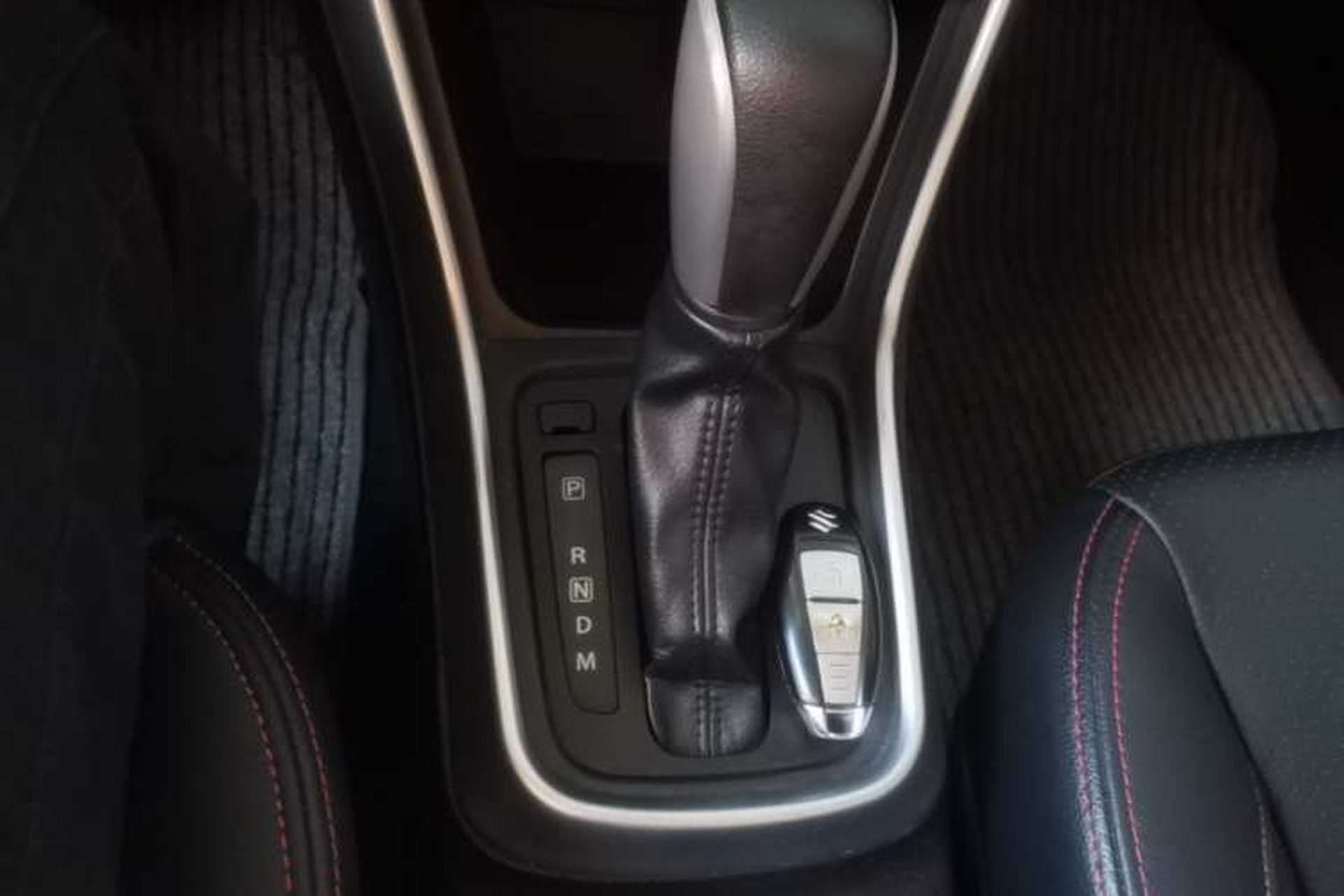 Used Suzuki S-Cross 2015 1.6L CVT Two-Wheel Drive Elite Version Gear Lever