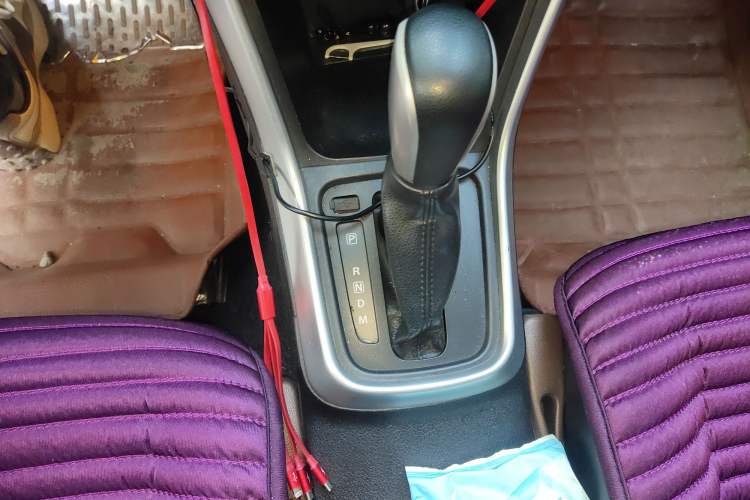 Used Suzuki S-Cross 2015 1.4T Automatic Two-Wheel Drive Prestige Model Gear Lever