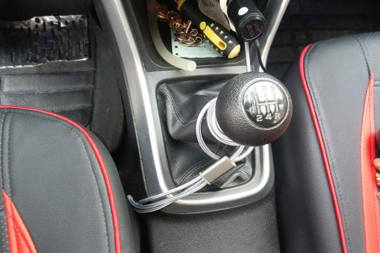 Used Suzuki S-Cross 2015 1.6L Manual Two-Wheel Drive Entry Model Gear Lever