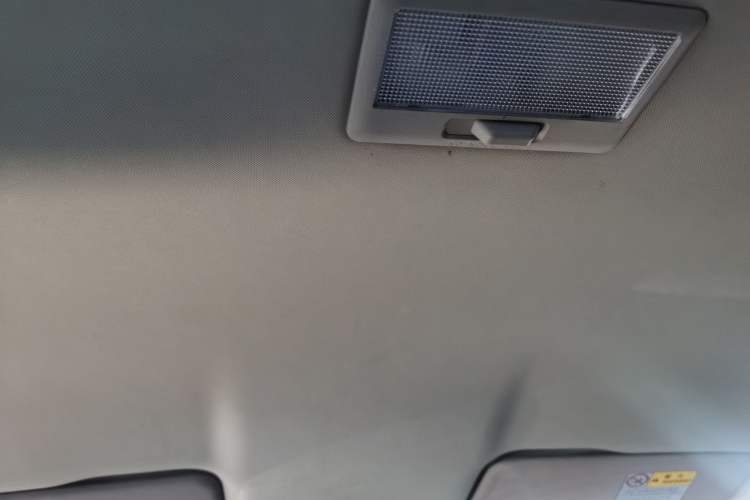 Used Suzuki S-Cross 2015 1.6L CVT Two-Wheel Drive Entry-Level Trim Headliner