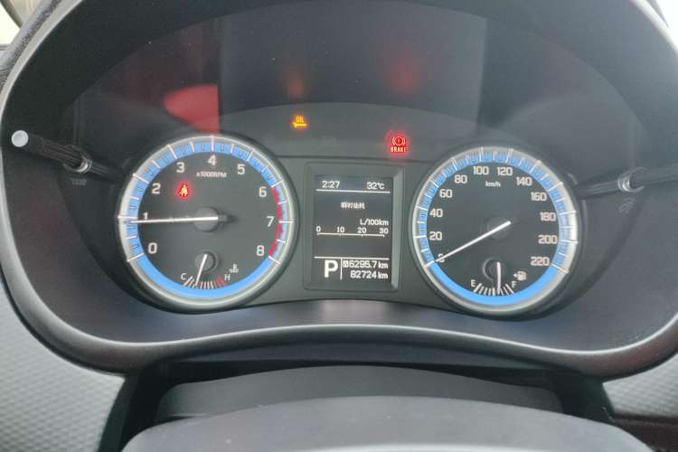 Used Suzuki S-Cross 2015 1.6L CVT Two-Wheel Drive Entry-Level Trim Instrument Cluster