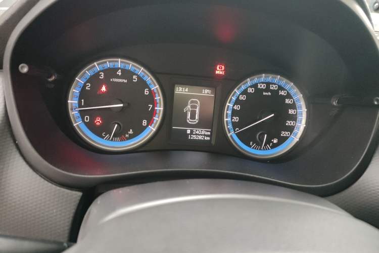Used Suzuki S-Cross 2015 1.6L Manual Two-Wheel Drive Elite Model Instrument Cluster