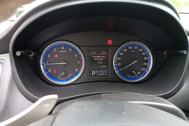 Used Suzuki S-Cross 2015 1.6L CVT Two-Wheel Drive Elite Version Instrument Cluster