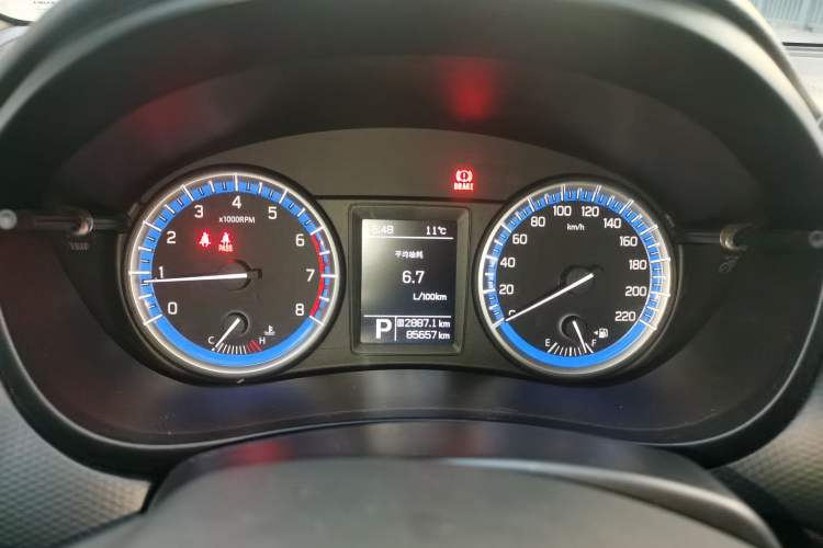 Used Suzuki S-Cross 2015 1.6L CVT Two-Wheel Drive Entry-Level Trim Instrument Cluster