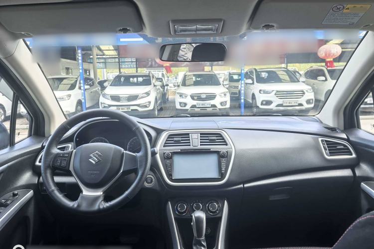 Used Suzuki S-Cross 2015 1.6L CVT Two-Wheel Drive Entry-Level Trim Interior 1